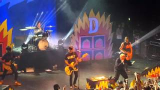 Neck Deep - Smooth Seas Don't Make Good Sailors (Live 02 Forum)