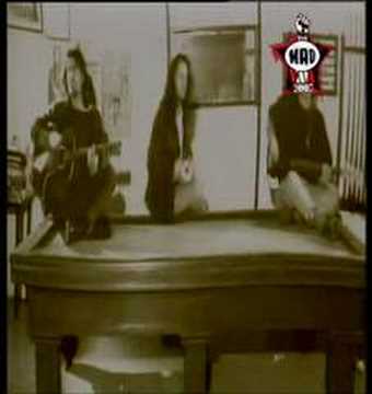 Πυξ Λαξ - Λένε για μένα