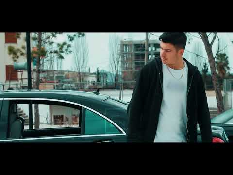 Film - Mendjemadhi me makine luksoze ngaterrohet me njeriun e gabuar