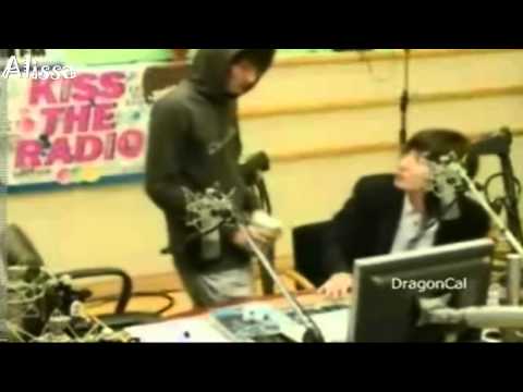 Eunhyuk and Leeteuk food fight - Funny EunTeuk