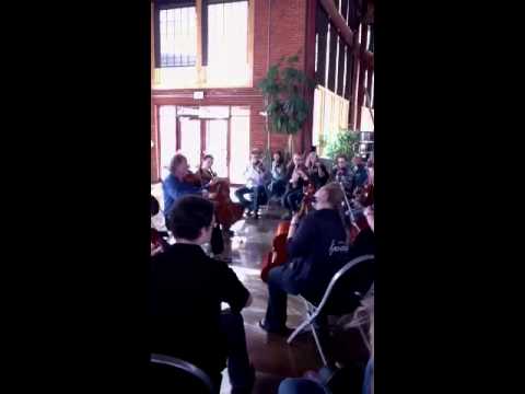 Alasdair Fraser teaching in a Strings Workshop