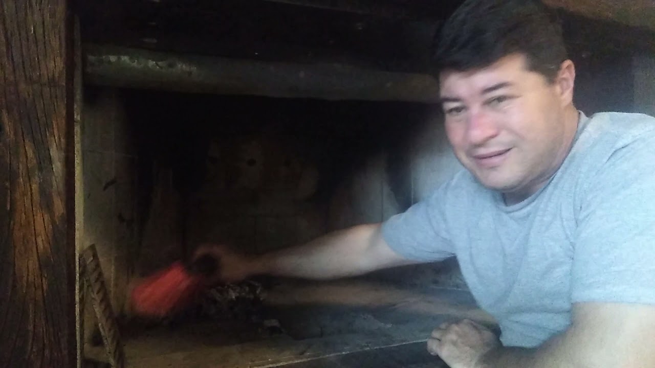 Watch Now Sua lareira sai fumaça pra fora saiba como resolver!! Sua lareira sai fumaça pra fora saiba como resolver!!