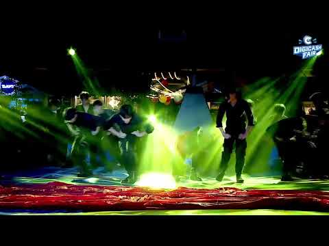 SUICIDE SQUAD COVER STRAY KIDS - INTRO