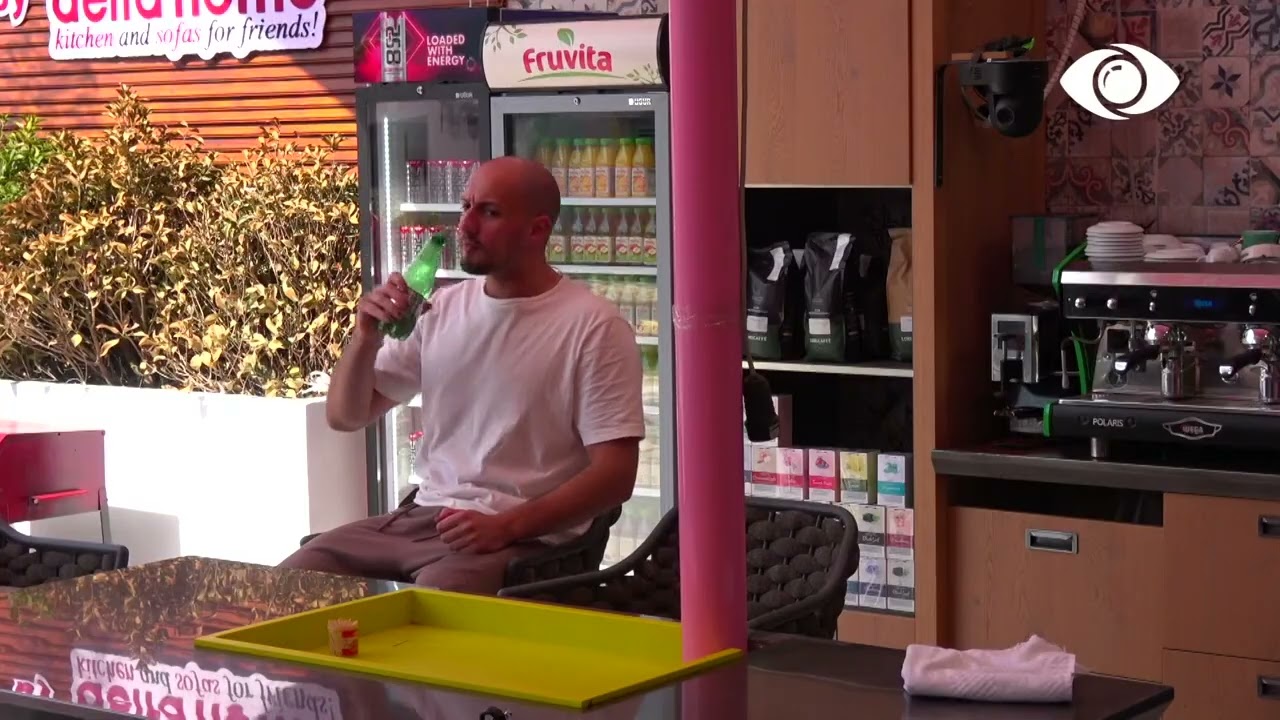 Hiq këmishën/ Luizi për Jorin: Trup perfekt ka!