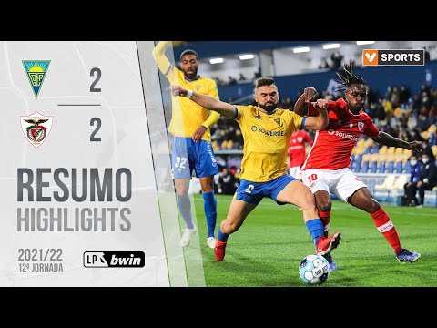 Highlights | Resumo: Estoril Praia 2-2 Santa Clara (Liga 21/22 #12)