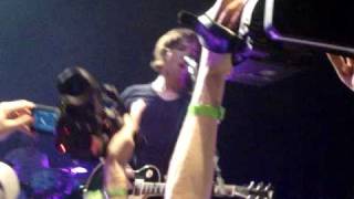 TREOS REUNION- Smoke and Mirrors HQ CLOSEUP