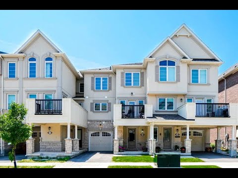 3078 Mistletoe Gardens Oakville, Maddison Hewitt