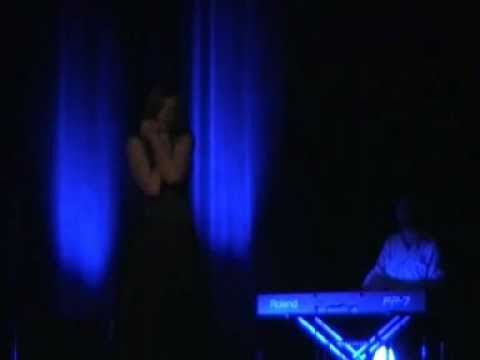 Agata Klimczak w piosence SZEPTEM