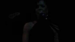 Laura Izibor Live Performance &quot;Don&#39;t Stay&quot; 2.17.09.