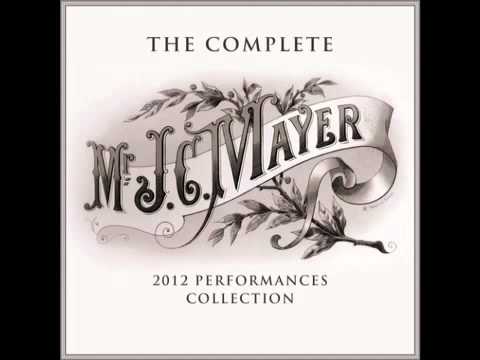Videoclip de Go Easy On Me — John Mayer