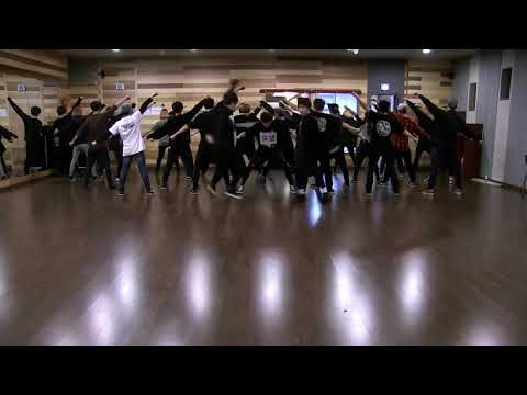 BTS NO MORE DREAM DANCE BREAK MIRROR