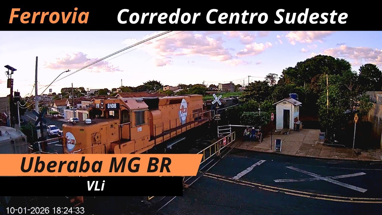 Live webcam view of Paso a Nivel Ferroviario de Uberaba