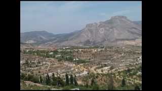 preview picture of video 'Panoramic view from Velez Blanco - La Muela Grande mountain'