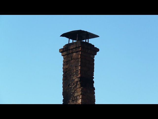 В Ангарске многодетная семья Лучинских осталась без крыши над головой