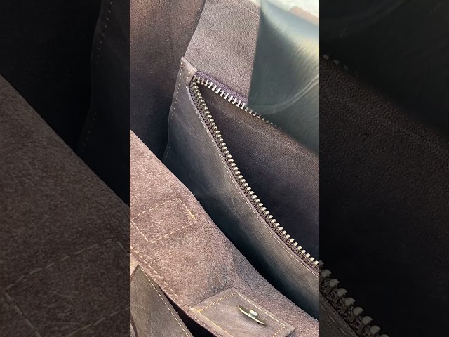 Vídeo relacionado con DEERWORD Mujer Bolsos de Mano Casual Bandolera Marca Mediano Totes Antirrobo Hombro Italianos PU Cuero 5369 1 piezas Fekete