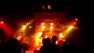 Nový song "Hate" živě More Gore...(Olomouc)
