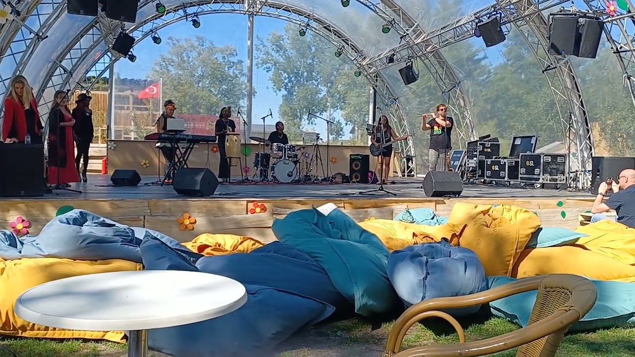 Ladiesjam & Friends Lunchconcert bij de Floriade in Almere - 'Take the A train'