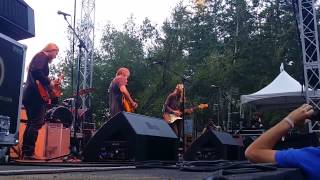 Tedeschi Trucks w Bob Weir - Key To The Highway ~ Walkin&#39; Blues