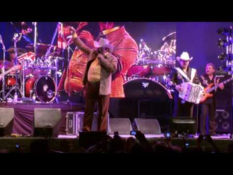 Los Invasores de Nuevo León 'El Reencuentro' Vol 1 en Vivo - Lo Callaré ( Video Oficial )