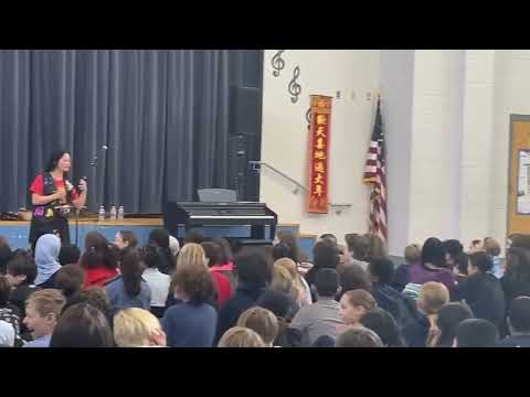 Qin Qian erhu solo: Penn Alexander School Chinese New Year Program在Penn Alexander School学校中国新年的演出片断