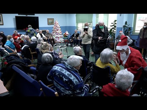 Festa di Natale nelle Casa di Riposo Sacro Cuore di Viareggio