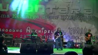Download lagu HOSS  : KUINGAT SELALU  (KOES PLUS)    :  HOSS BAND  YOGYAKARTA   at   TMII mp3