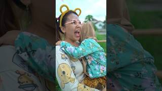 Download lagu Mom Kitty asks to be carried #nabelldaily mp3 Download lagu Mom Kitty asks to be carried #nabelldaily mp3