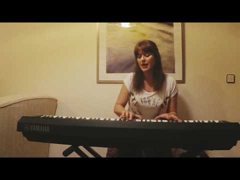 Un clasico romántico de los 60. CAN'T TAKE MY EYES OFF YOU