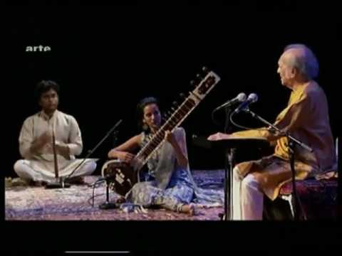 Pandit Ravi Shankar - SITAR MASTER CLASS