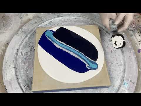 190. Sheleeart Australian Fluid Artist - Negative Space Swipe / Tail Feather