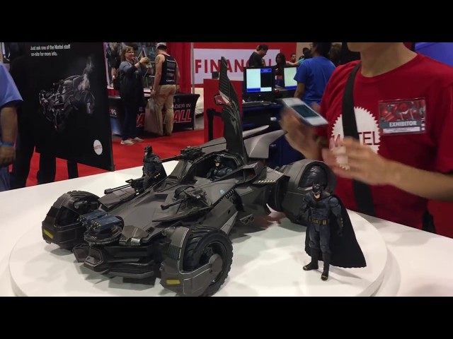 Video Teaser für Mattel Batmobile 2017 - every Man child wants