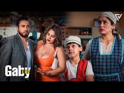 Madre soltera se sacrificó por su hijo y al final la vida le dio su recompensa