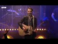 Ali Azimi - Panahandeh (Live at BBC Persian) علی عظیمی - پناهنده (اجرای زنده)