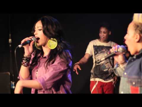 SB.TV - Stooshe feat. Lioness, A.Dot & RoxXxan - F**k Me Remix - [Live Performance]