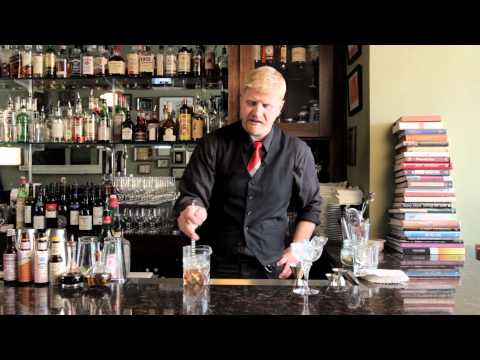 How to make a Martinez - DrinkSkool Cocktails