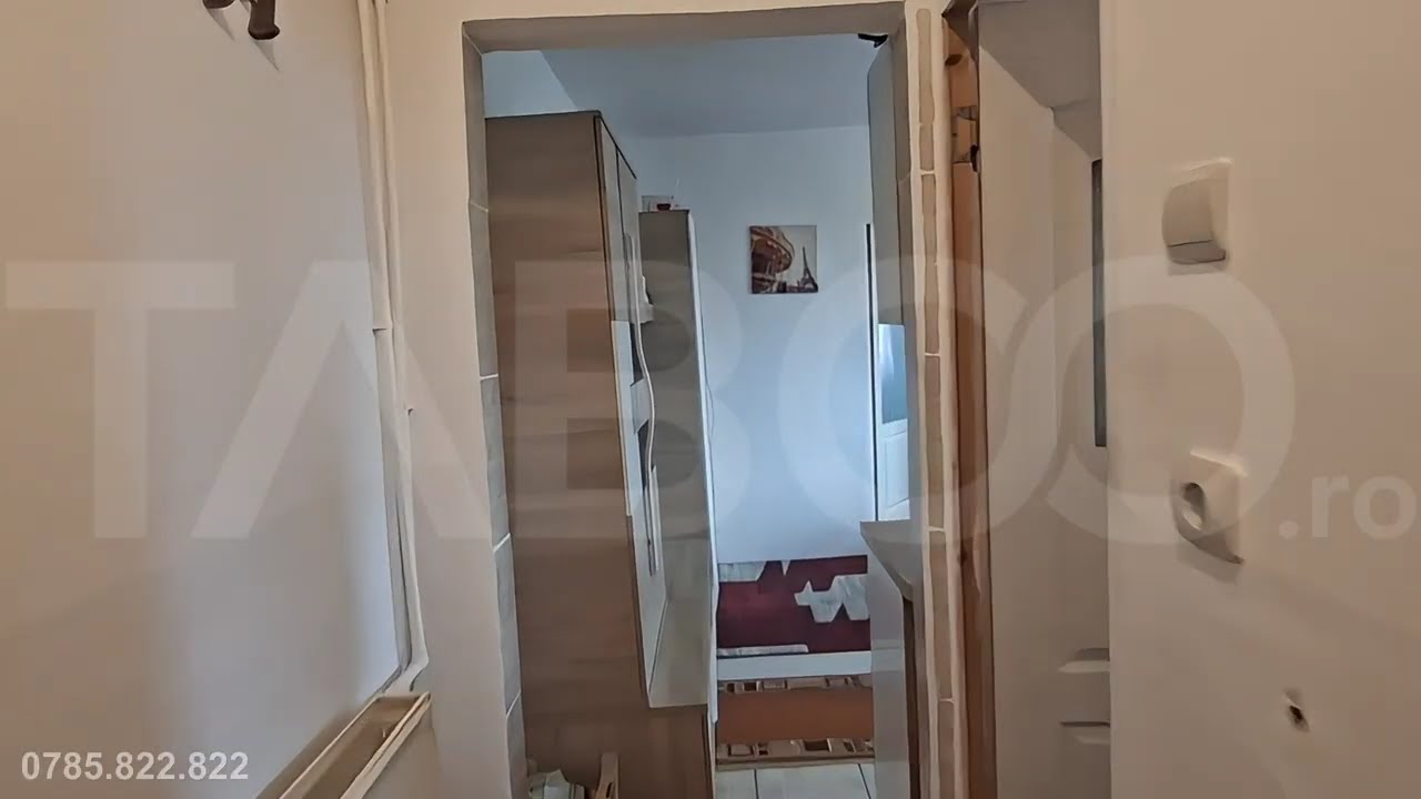 Apartament de vanzare 2 camere balcon etaj 2 in Avrig zona Sticla - Video