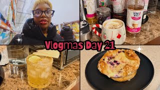 Vlogmas Day 21 | Viral Blueberry Cheesecake Croissant | Vanilla Almond Cappuccino | Costco Run