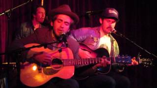 Andrew Combs singing &#39;Pearl&#39; live at the Green Note in London