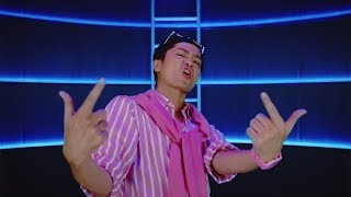 福山潤、全身ピンクのド派手衣装でハイテンション！　内田雄馬と共演のウェブムービー公開