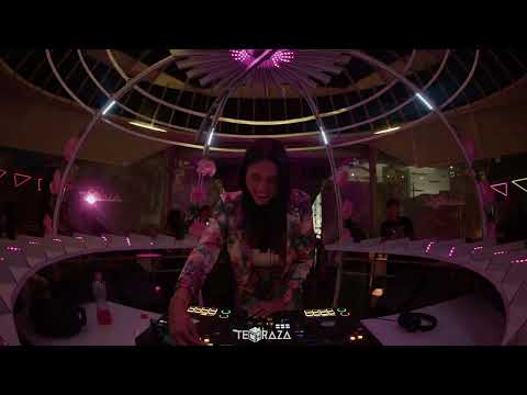 UNCUT SESSIONS / MARIAN GIL / TECHRAZA