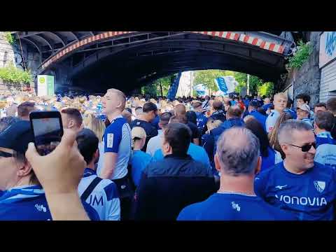 Tausende Bochumer beim Fanmarsch vor dem Heimspiel gegen Bayer 04 Leverkusen! 🔥💙🤍