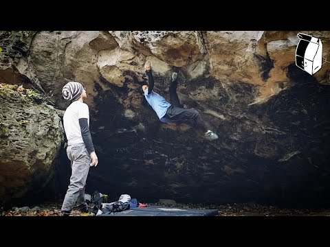 Black Eagle (V9/7c): Niagara Glen - Maria and Ratul