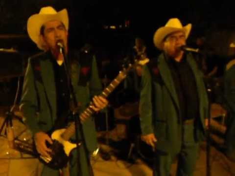 El corrido de Pedro Aviles (En vivo)- Los llaneros de Guamuchil.AVI
