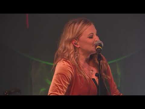 Karen Waldrup LIVE - Zombie