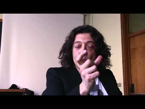 Federico Poggipollini racconta (e suona) al Master in Comunicazione Musicale