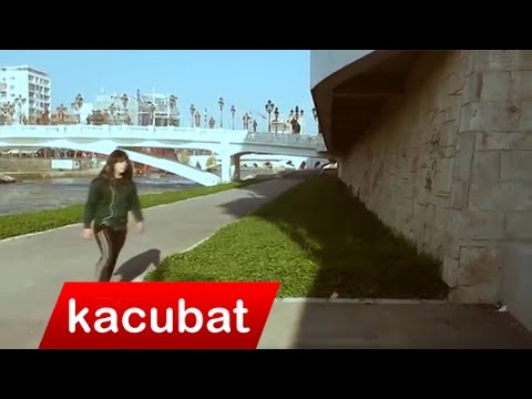 16 vjec dhender (Kacubat)