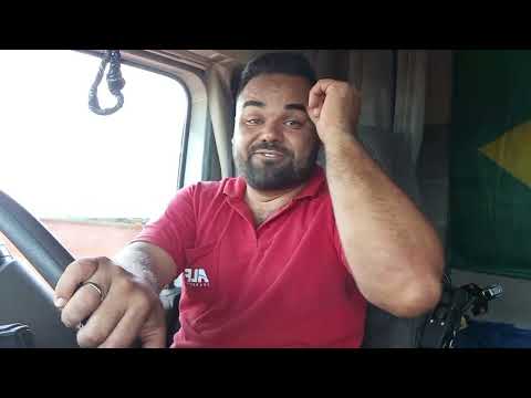 Descarregando gesso na BPbung de Edéia GO 