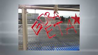 Investigats un jove i una menor de Sant Cugat per les pintades del 15 de juliol a Tortosa