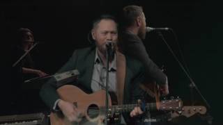 Andrew Peterson sings &quot;Rejoice&quot;
