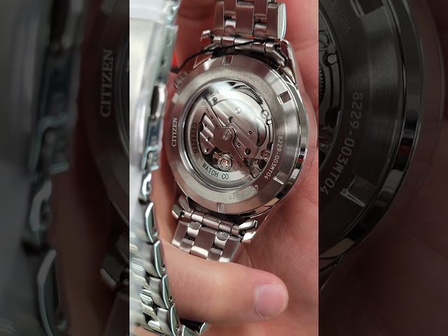 Vídeo relacionado con Citizen Reloj analógico automático para Hombre con Correa de Acero Inoxidable NH9131-73L, Azul, Talla única, Pulsera